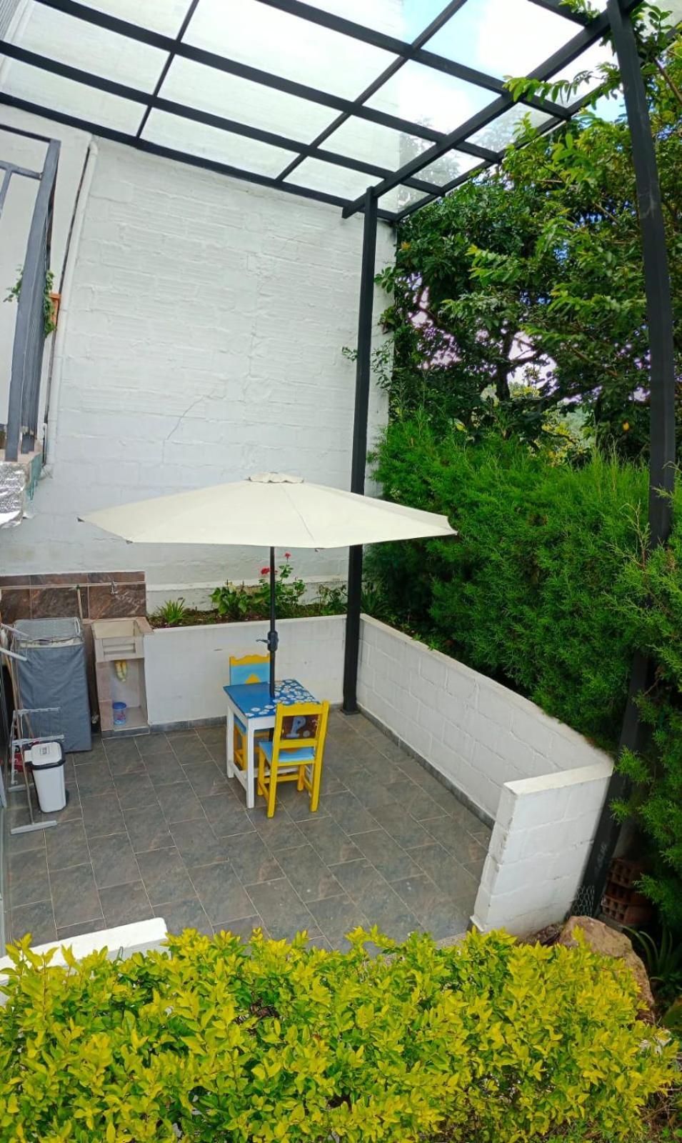 Bird House - Apartament 하르딘 외부 사진